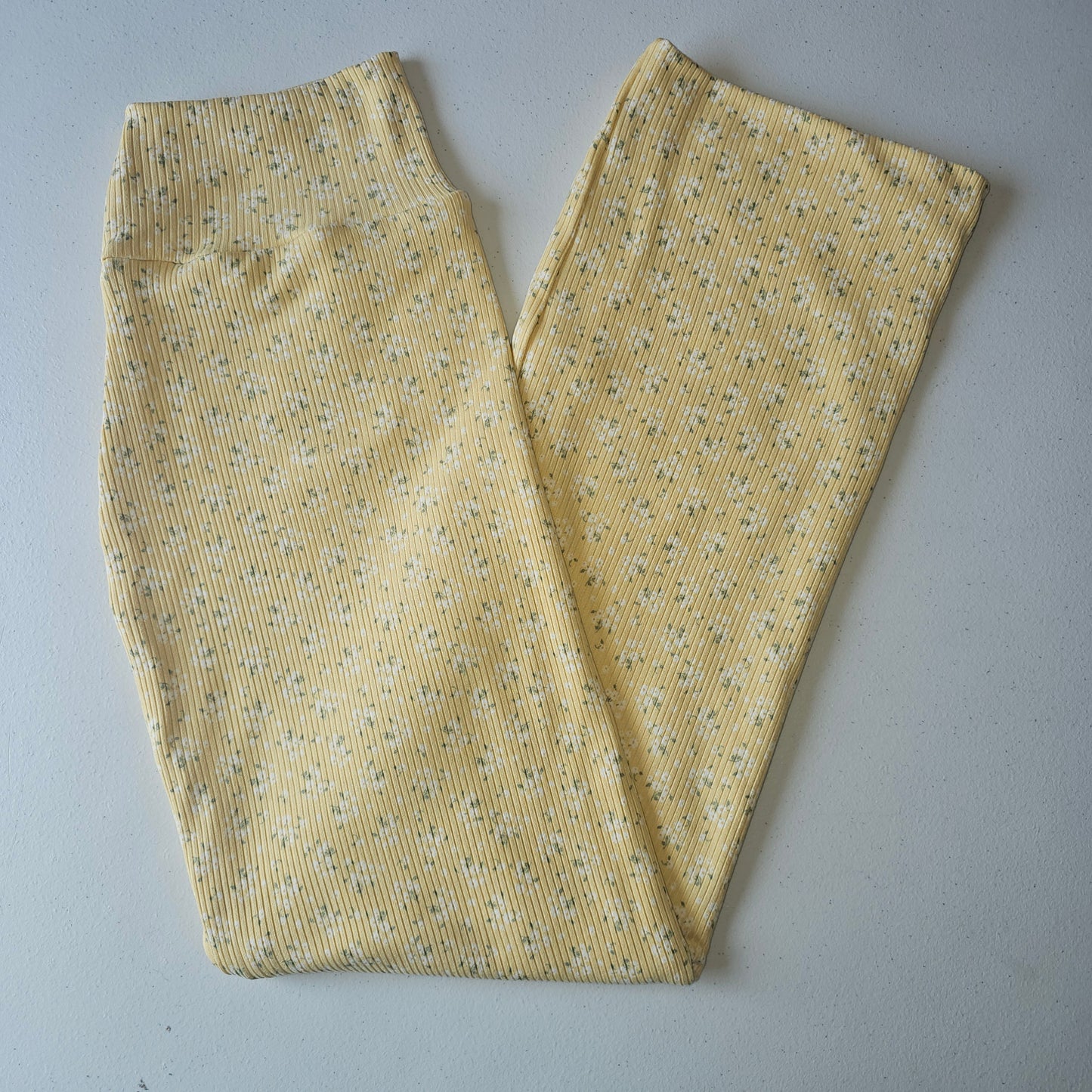 Amarillo patito w/ flowers (Girl skirt)