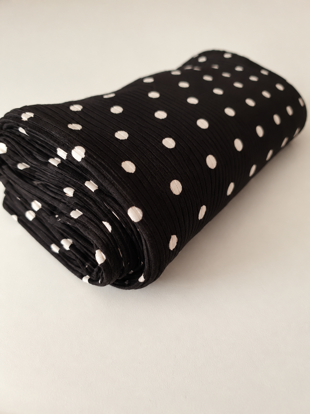 Double-Layer Maxi Pencil Skirt | Black Polka