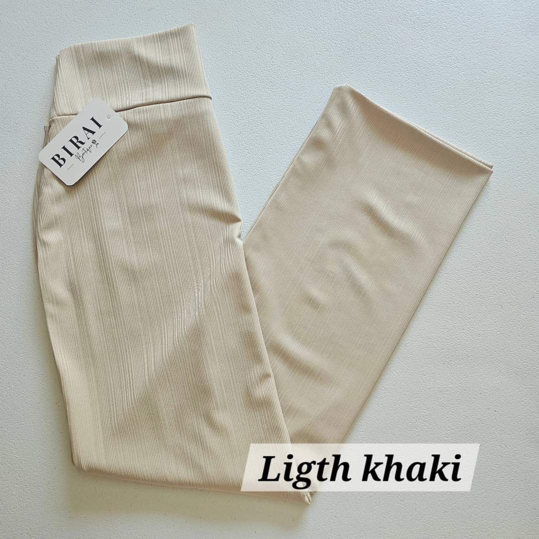 Ligth khaki